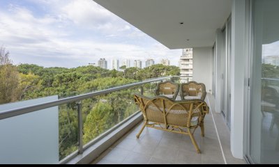 VENTA APARTAMENTO DOS DORMITORIOS PUNTA DEL ESTE ROOSEVELT EDIFICIO BE PUNTA