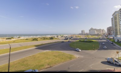 VENTA DEPARTAMENTO PRIMERA LINEA PLAYA BRAVA PUNTA DEL ESTE