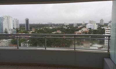 VENTA DEPARTAMENTO FOREST TOWER 3 DORMITORIOS