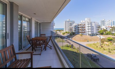 VENTA DEPARTAMENTO PUNTA DEL ESTE TORRE ESMERALDA