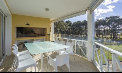 VENTA DEPARTAMENTO 3 DORMITORIOS PLAYA BRAVA PRIMERA LINEA