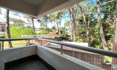 VENTA APARTAMENTO DOS DORMITORIOS PUNTA DEL ESTE AIDY GRILL BAJOS GASTOS COMUNES