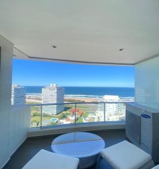 VENTA APARTAMENTO TRES DORMITORIOS PUNTA DEL ESTE EDIFICIO WIND TOWER