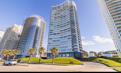 VENTA APARTAMENTO CUATRO DORMITORIOS PUNTA DEL ESTE EDIFICIO TIBURON III