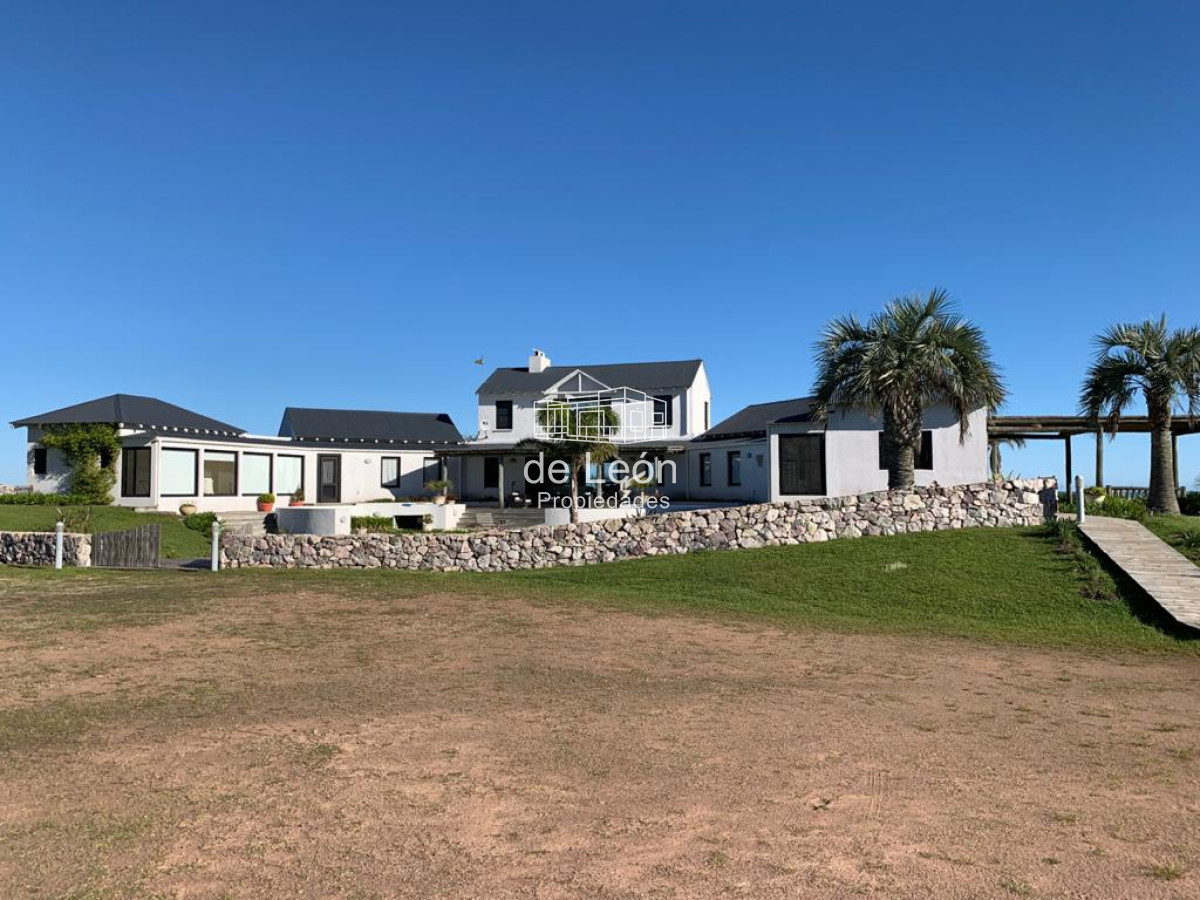 Chacra ID.15193 - Chacra con casa sobre el mar