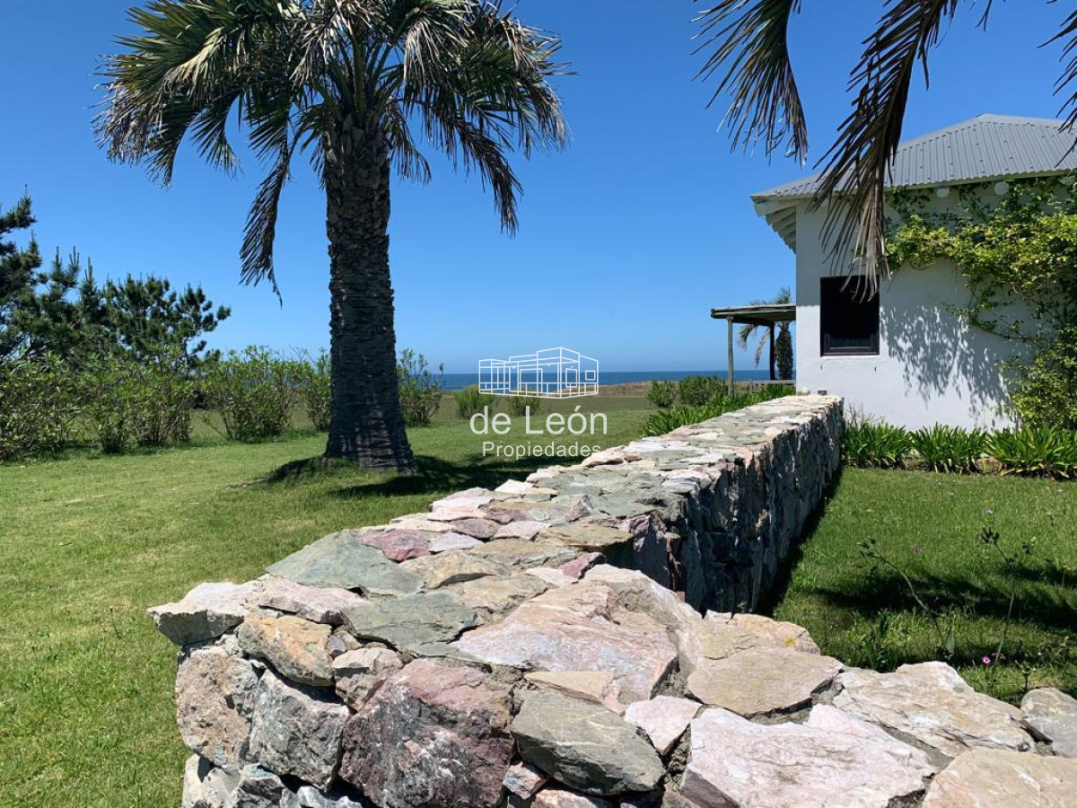 Chacra ID.15193 - Chacra con casa sobre el mar