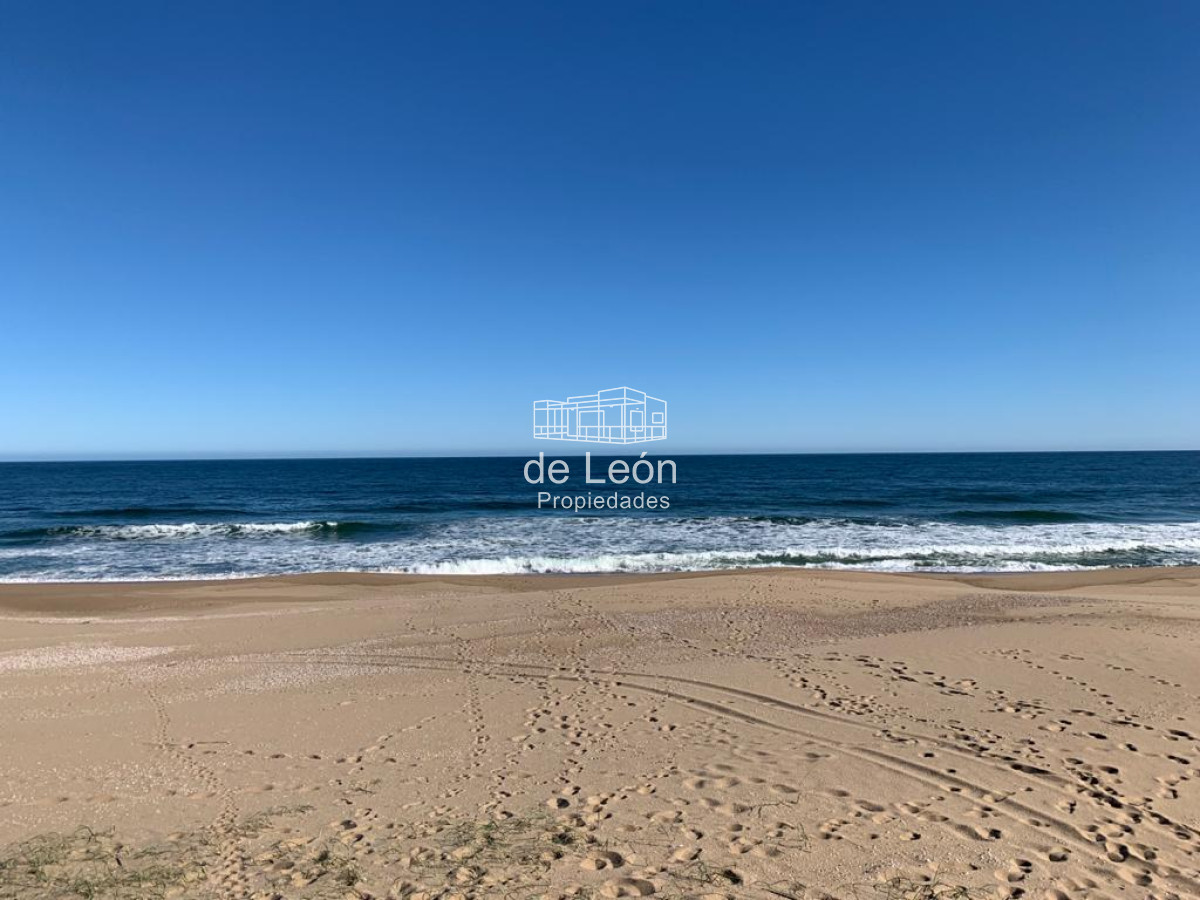 Chacra ID.15193 - Chacra con casa sobre el mar