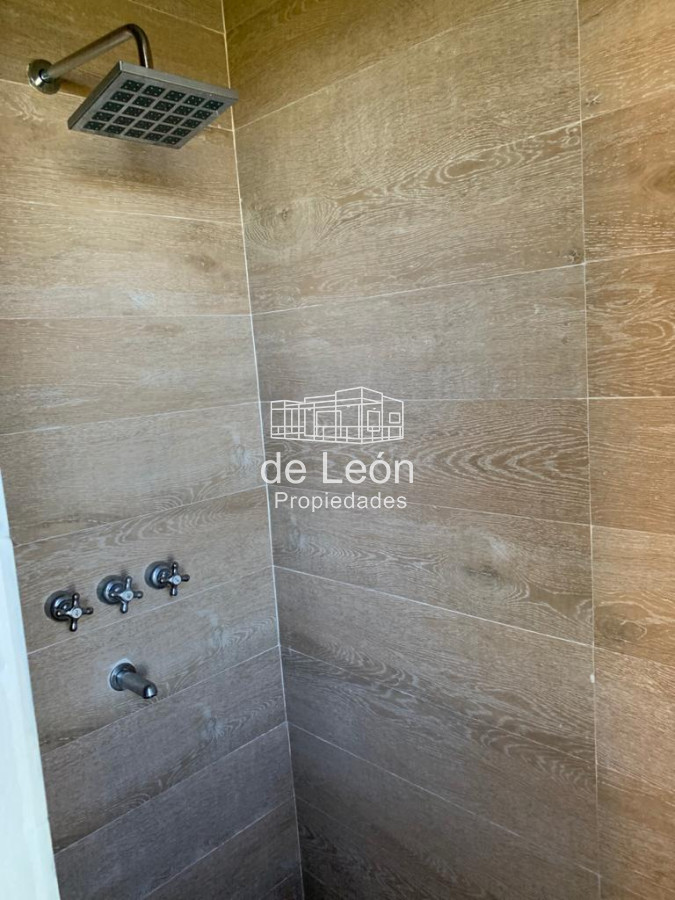 Chacra con casa sobre el mar - GoPunta - Portal Inmobiliario de Punta del Este - Maldonado