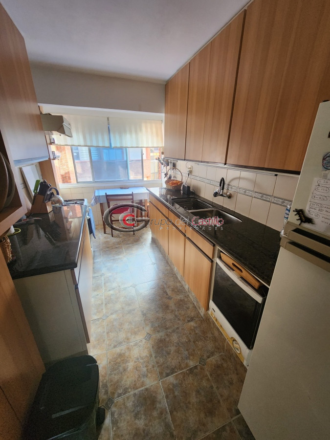 Apartamento ID.147 - Excelente Penthouse Vista Super Despejada A Pasos De Br. Artigas