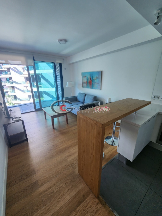 Apartamento ID.135 - Edificio FORUM Moderno Sobre La Rambla