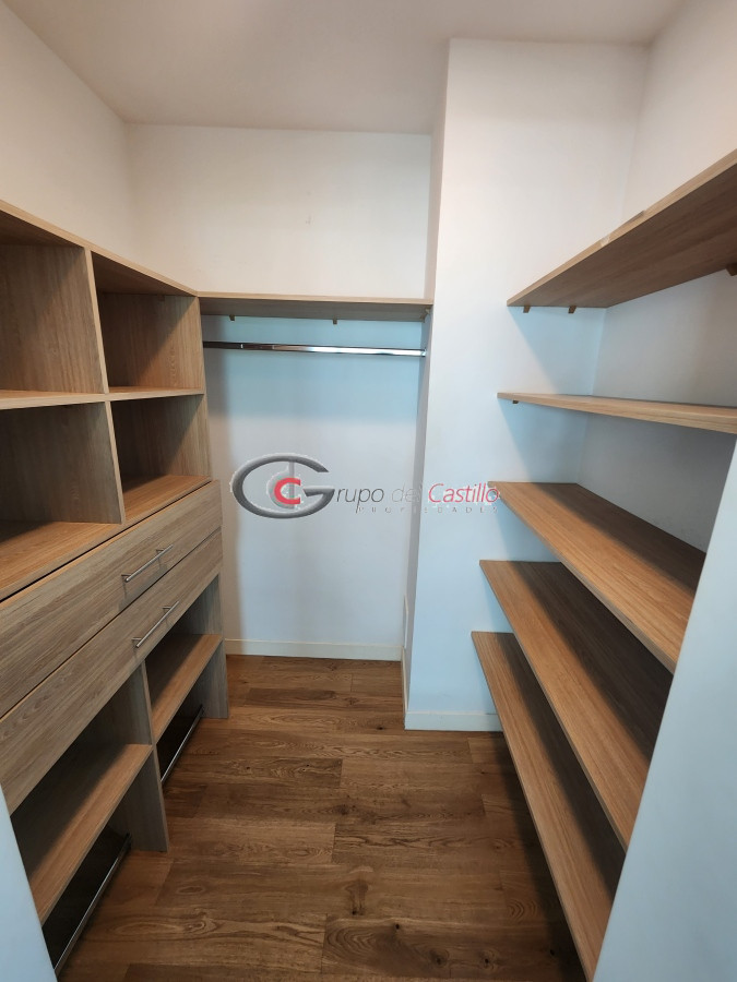 Apartamento ID.135 - Edificio FORUM Moderno Sobre La Rambla
