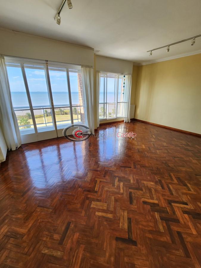 Apartamento ID.126 - FRENTE AL MAR TODO A NUEVO