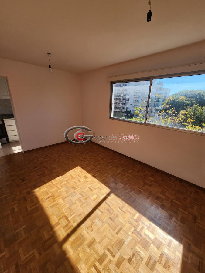 Apartamento ID.138 - A PASOS DEL SHOPPING DE PUNTA CERRETAS