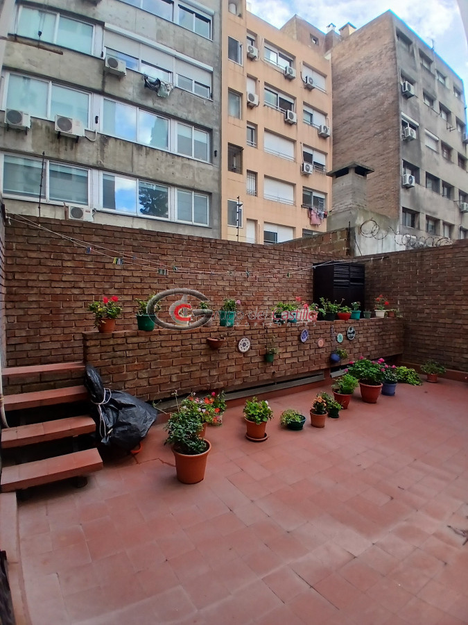Apartamento ID.164 - Excelente Planta Frente Al Parque Biarritz Con Un Patio De 70 Mts