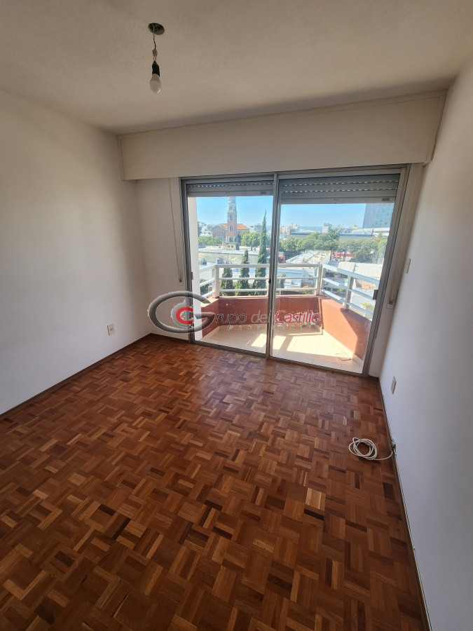Apartamento ID.138 - A PASOS DEL SHOPPING DE PUNTA CERRETAS