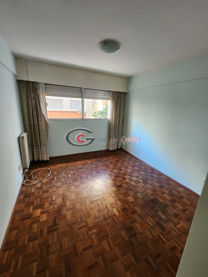 Apartamento ID.130 - A PASOS DE LA PLAYA POCITOS