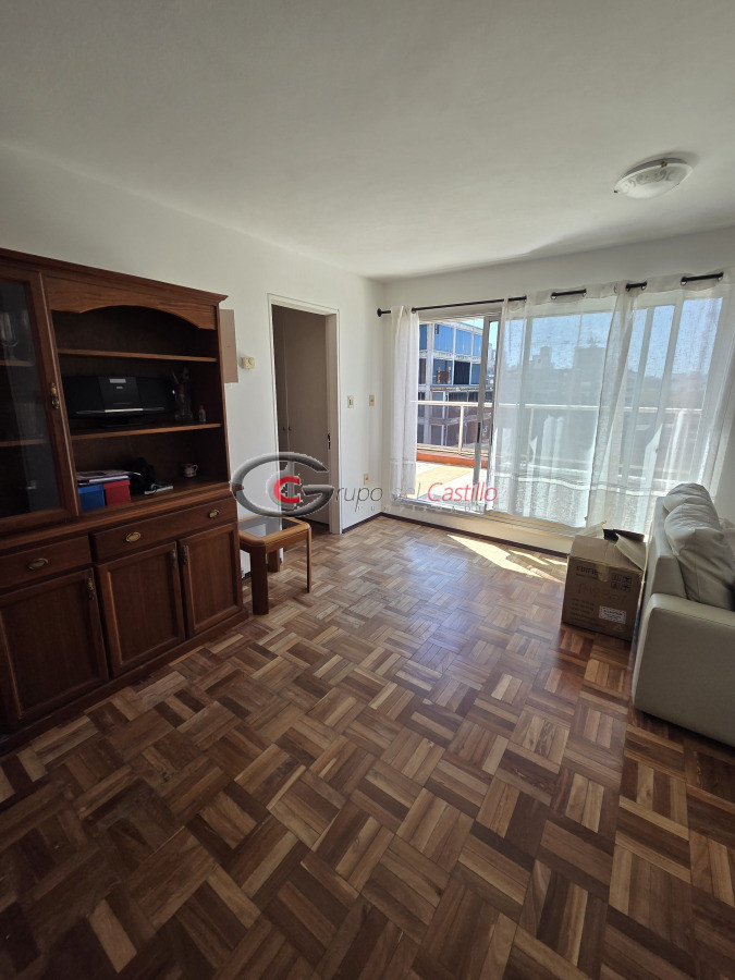Apartamento ID.179 - EXCELENTE PENTHOUSE A PASOS DEL CLUB DE GOLF Y SHOPPING DE PUNTA CARRETAS