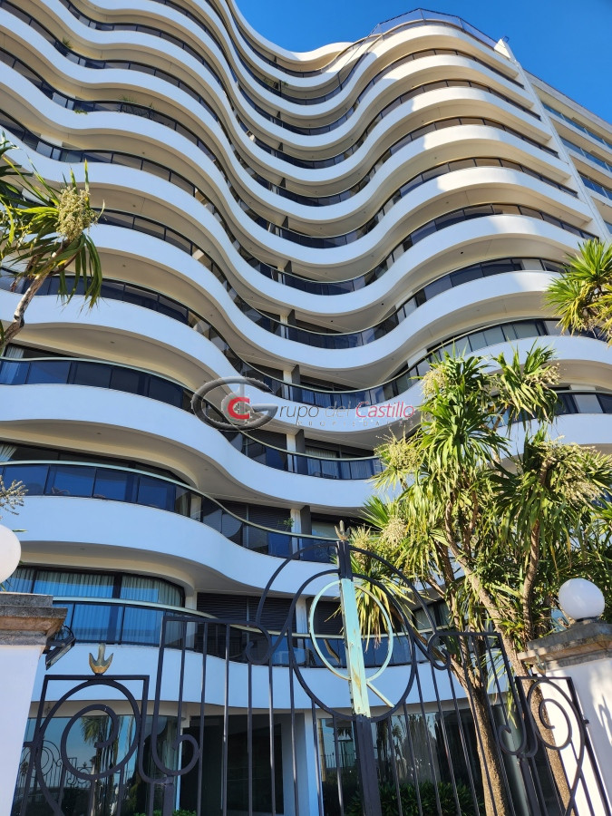 Apartamento ID.128 - EXCELENTE APARTAMENTO DE CATEGORIA FRENTE AL MAR