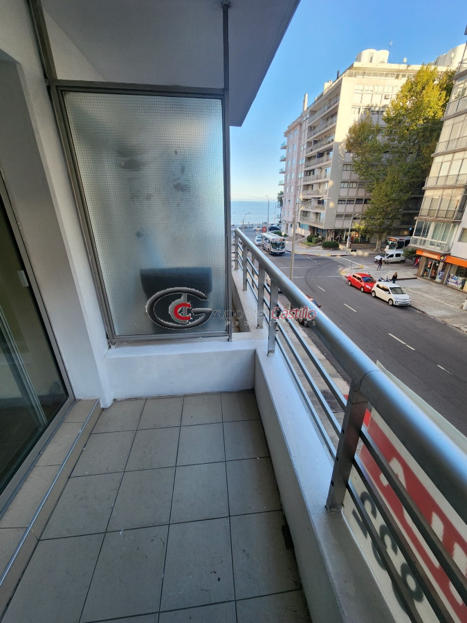 Apartamento ID.130 - A PASOS DE LA PLAYA POCITOS