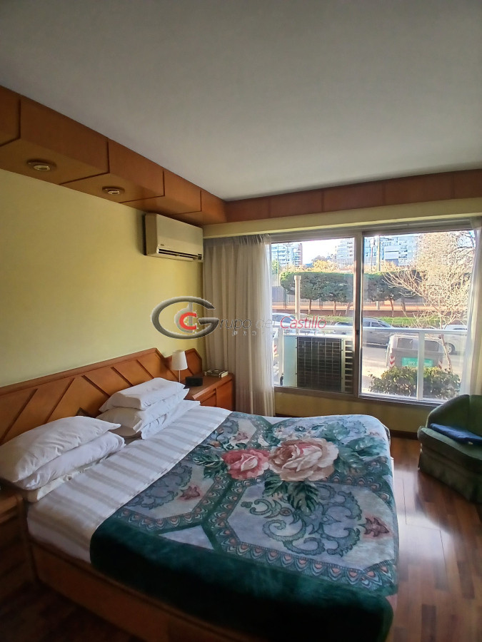 Apartamento ID.164 - Excelente Planta Frente Al Parque Biarritz Con Un Patio De 70 Mts