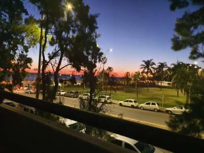 EDIFICIO DE CATEGORIA CON VISTA AL MAR