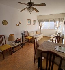 Buen Apartamento Sobre La Calle Rivera A Cuadras De Av.soca