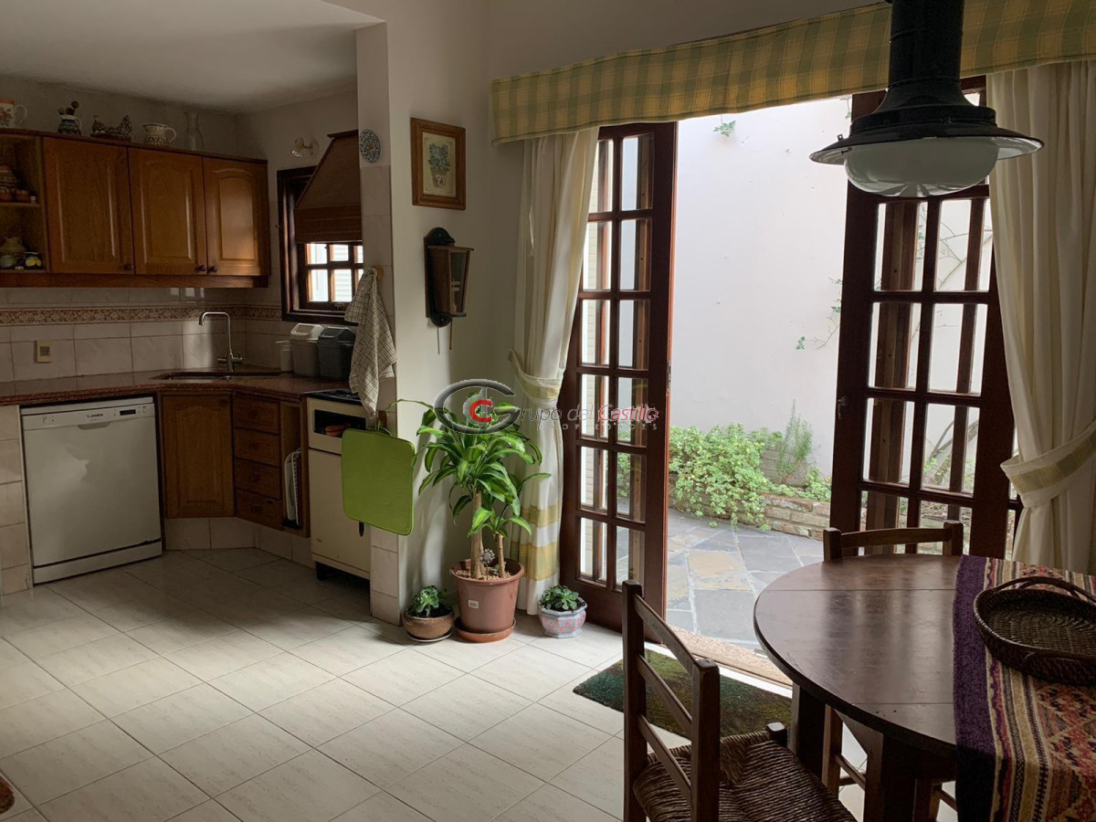 Casa ID.151 - A Pasos Del Wtc Y Montevideo Shopping
