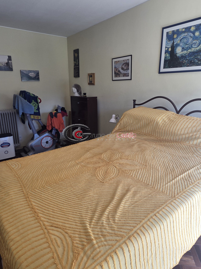 Casa ID.178 - Padron Unico En 2 Plantas En Una Inmejorable Zona De Punta Gorda