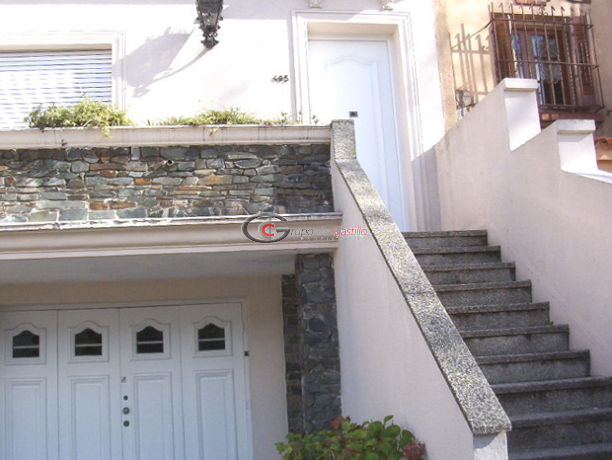 Casa ID.110 - BR ARTIGAS A METROS DEL CLUB DE GOLF