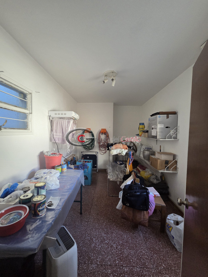 Casa ID.178 - Padron Unico En 2 Plantas En Una Inmejorable Zona De Punta Gorda