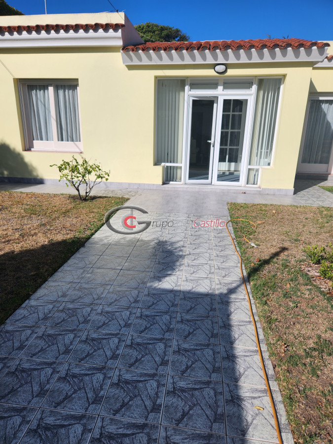 Casa ID.168 - Excelente Casa Punta Gorda Con Barbacoa Y Piscina