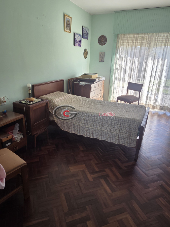 Casa ID.178 - Padron Unico En 2 Plantas En Una Inmejorable Zona De Punta Gorda