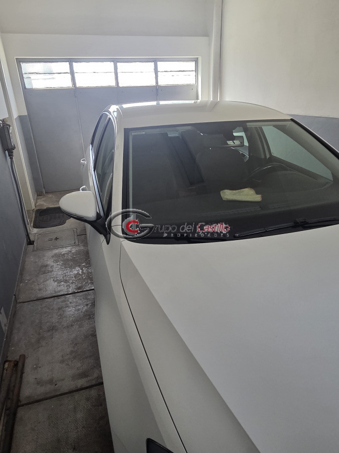 Casa ID.178 - Padron Unico En 2 Plantas En Una Inmejorable Zona De Punta Gorda