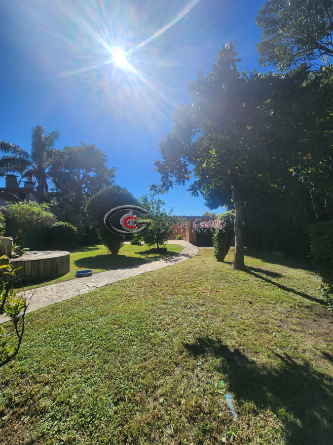 Casa ID.160 - Excelente Casa A Pasos Del Parque Prado