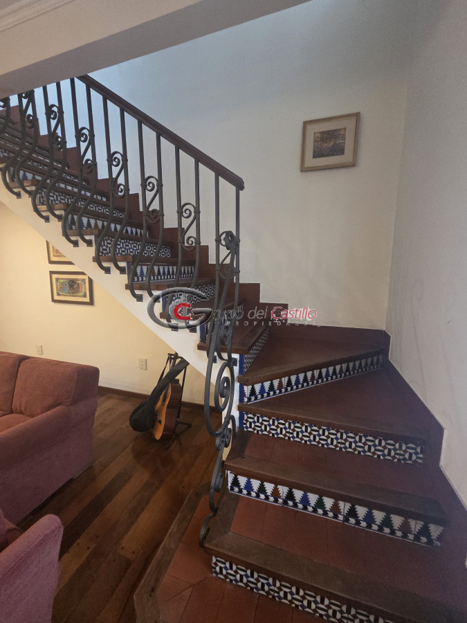 Casa ID.177 - EXCELENTE CASA PARA OFICINA U CONSULTORIOS