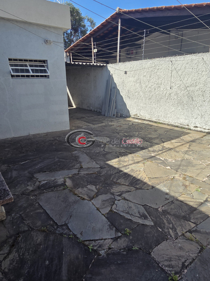 Casa ID.178 - Padron Unico En 2 Plantas En Una Inmejorable Zona De Punta Gorda