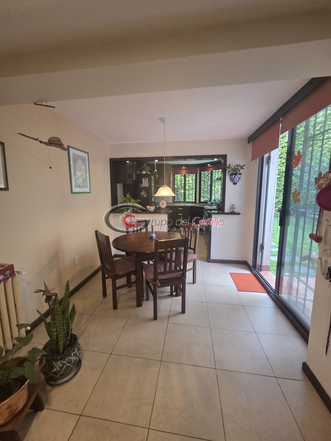Casa ID.177 - EXCELENTE CASA PARA OFICINA U CONSULTORIOS