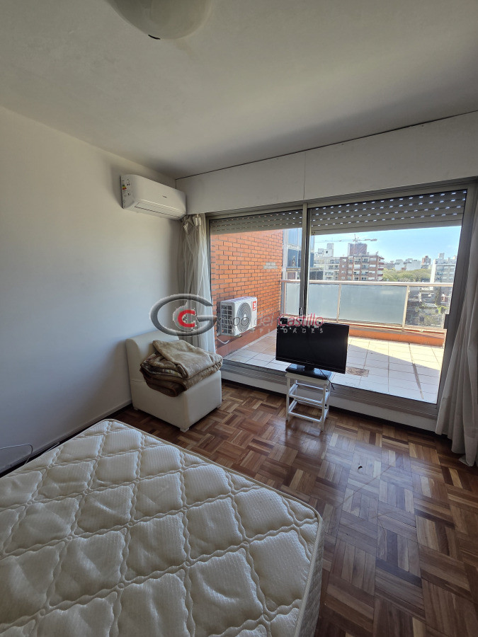 Apartamento ID.179 - EXCELENTE PENTHOUSE A PASOS DEL CLUB DE GOLF Y SHOPPING DE PUNTA CARRETAS