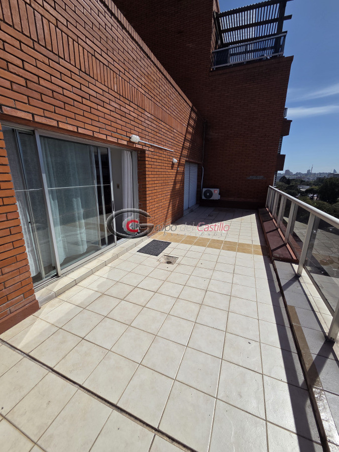 Apartamento ID.179 - EXCELENTE PENTHOUSE A PASOS DEL CLUB DE GOLF Y SHOPPING DE PUNTA CARRETAS