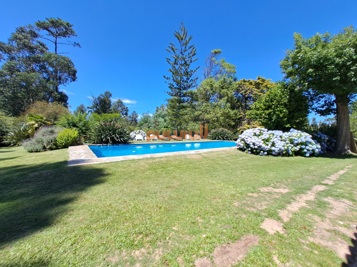 Casa ID.2908 - Lindísima Casa Reciclada - Zona Golf