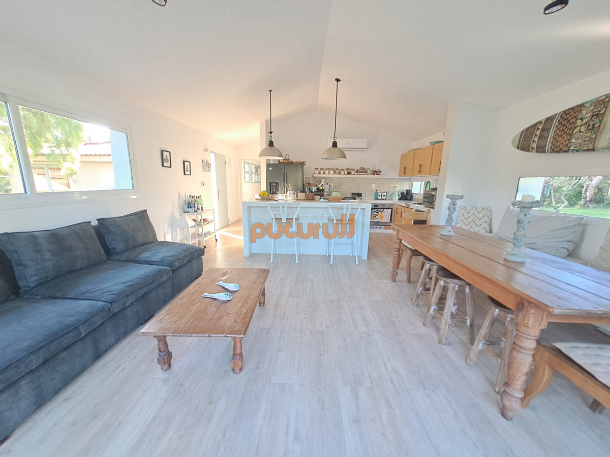 Casa ID.2908 - Lindísima Casa Reciclada - Zona Golf