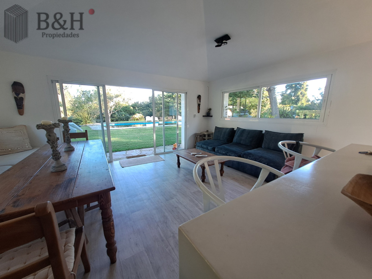 Casa ID.7307 - Lindísima Casa Reciclada - Zona Golf