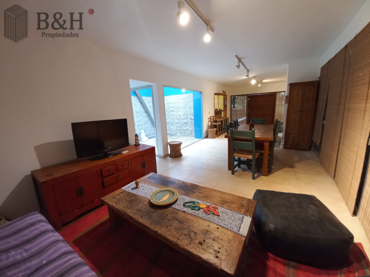 Casa ID.7053 - Lindisima Casa en El Tesoro 3 dormitorios parrilla