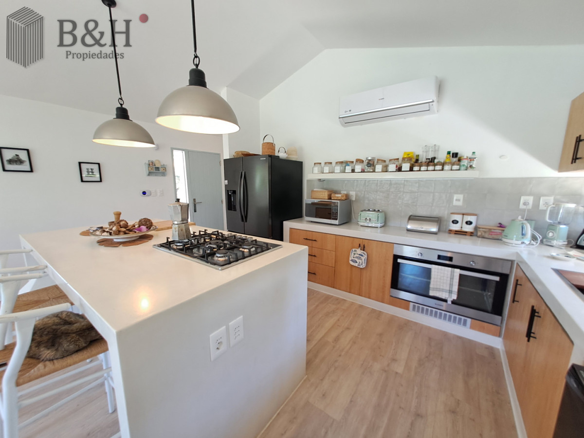 Casa ID.7307 - Lindísima Casa Reciclada - Zona Golf