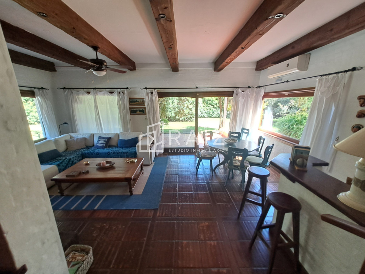 Casa ID.12255 - VENTA CASA 6 DORMITORIOS SOLANAS