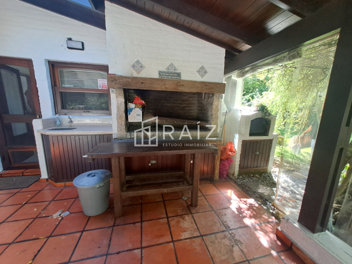 Casa ID.12255 - VENTA CASA 6 DORMITORIOS SOLANAS