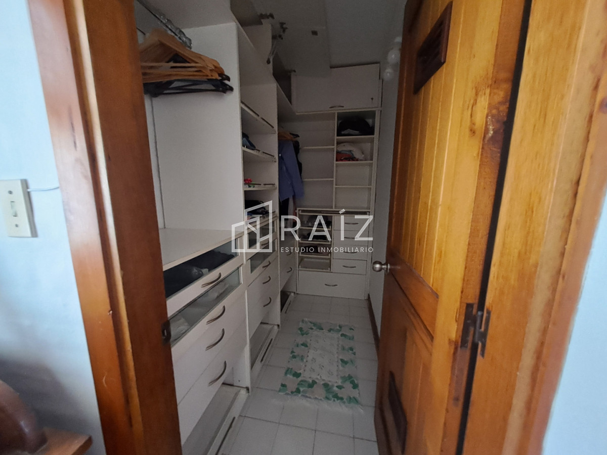 Casa ID.12255 - VENTA CASA 6 DORMITORIOS SOLANAS