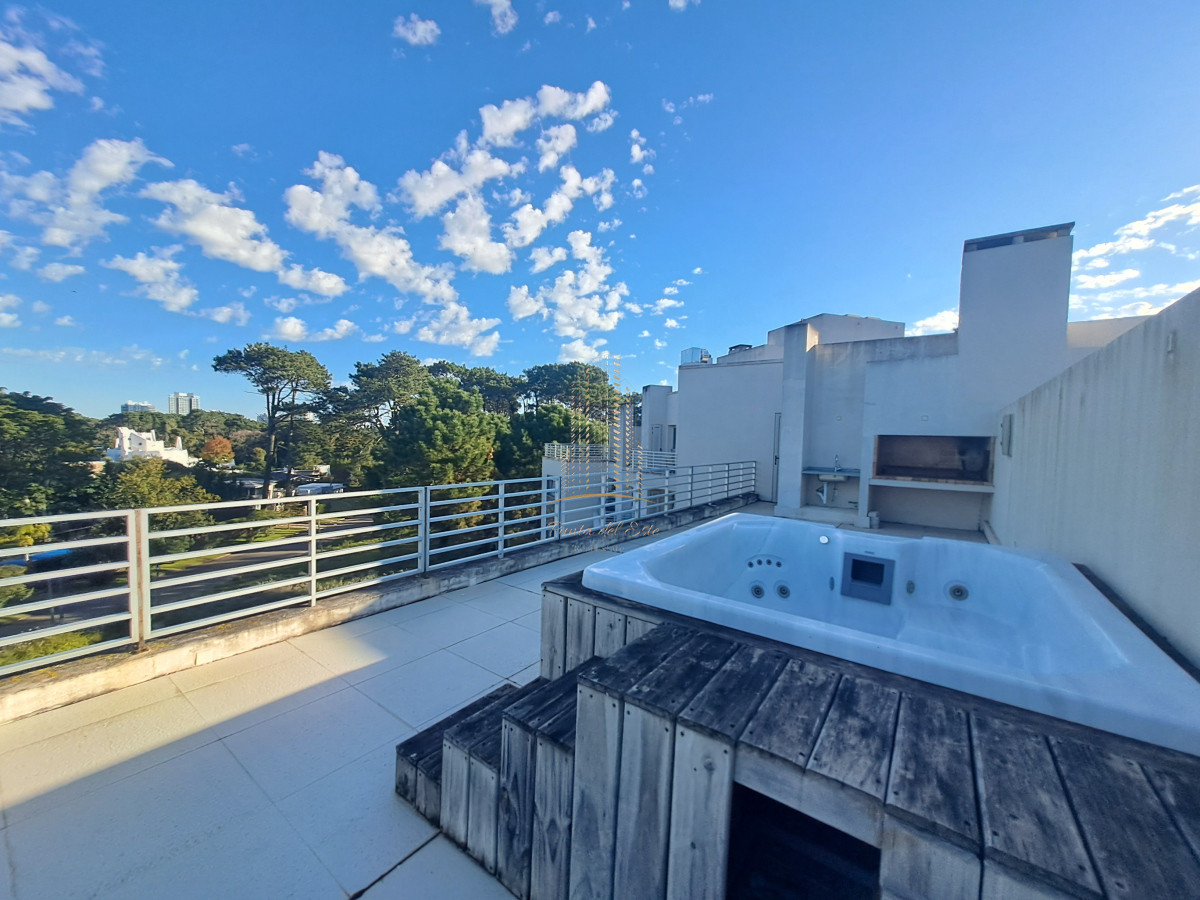 Apartamento ID.899 - Apartamento en venta en Punta del Este