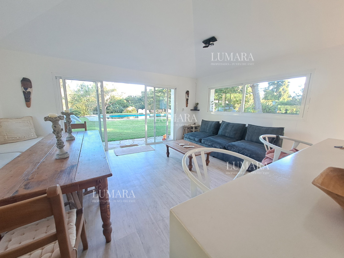 Casa ID.3453 - Lindísima Casa Reciclada - Zona Golf