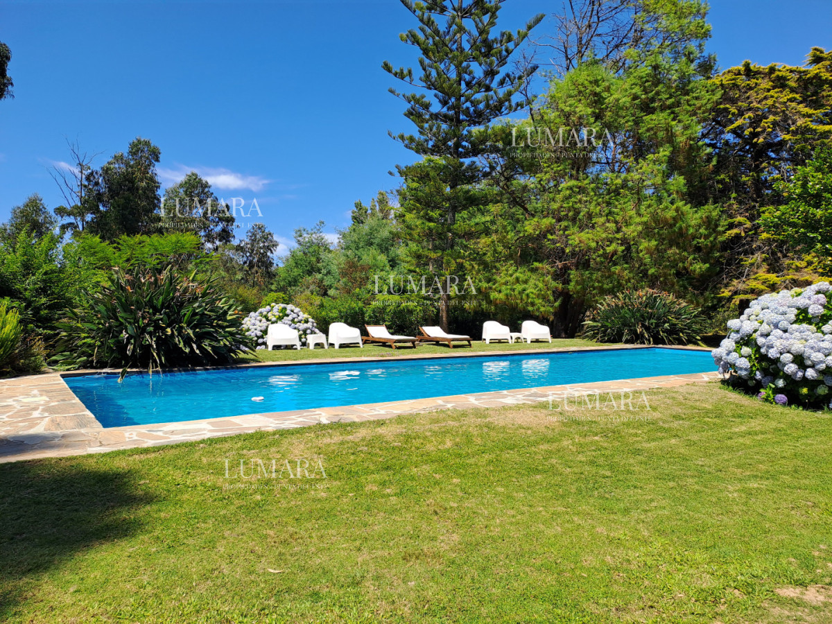 Casa ID.3453 - Lindísima Casa Reciclada - Zona Golf